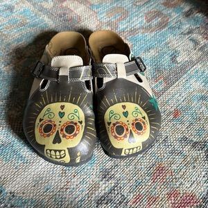 Women’s Calceo Mules!